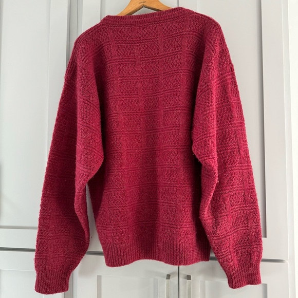 Vintage Cacharel Men’s Red 100% Wool XL Crewneck Sweater Jumper - Picture 2 of 4